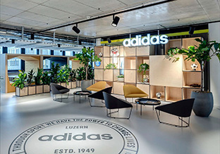 AdidasȫóҵʿܲЭ